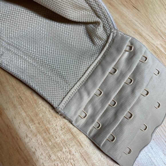 LIVI for Lane Bryant 46DD Max Support Underwire Beige Bra. Pre-Owned - Picture 9 of 12